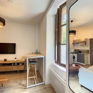 ღ Le Cosy Brienne • T2 Au Centre-ville ღ Metro Appartement